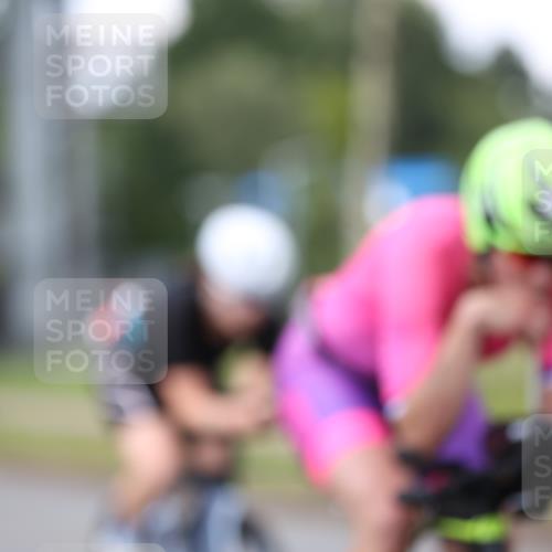 10.08.2025 - GEWOBA Citytriathlon Bremen Yannick Fuchs http://msf.ph/oto/8543983 10.08.2025 12:52:45 Radfahren 565, 579, 635, 642, 686, 763, 915, 919, 956 meine-sportfotos.de