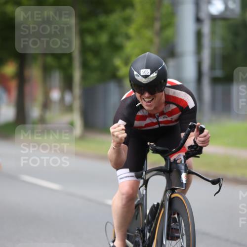 10.08.2025 - GEWOBA Citytriathlon Bremen Yannick Fuchs http://msf.ph/oto/8543996 10.08.2025 12:52:47 Radfahren 565, 579, 635, 642, 686, 763, 915, 919, 956 meine-sportfotos.de