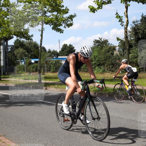 10.08.2025 - GEWOBA Citytriathlon Bremen Yannick Fuchs http://msf.ph/oto/8544013 10.08.2025 14:41:38 Radfahren 36, 209, 306, 317, 343, 480, 513 meine-sportfotos.de