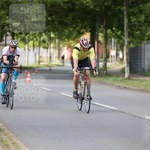 10.08.2025 - GEWOBA Citytriathlon Bremen Yannick Fuchs http://msf.ph/oto/8544036 10.08.2025 12:53:04 Radfahren 734, 833, 895, 915 meine-sportfotos.de
