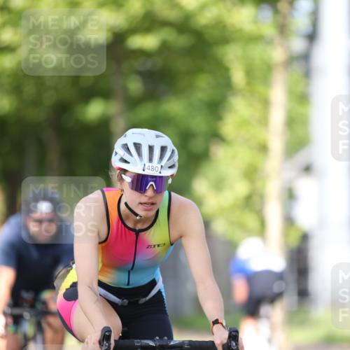 10.08.2025 - GEWOBA Citytriathlon Bremen Yannick Fuchs http://msf.ph/oto/8544072 10.08.2025 10:55:53 Radfahren 93, 117, 119, 207, 480, 485 meine-sportfotos.de