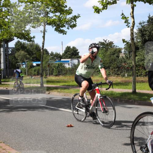 10.08.2025 - GEWOBA Citytriathlon Bremen Yannick Fuchs http://msf.ph/oto/8544096 10.08.2025 14:42:25 Radfahren 19, 145, 288, 303, 488 meine-sportfotos.de