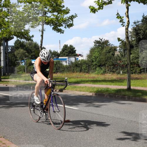 10.08.2025 - GEWOBA Citytriathlon Bremen Yannick Fuchs http://msf.ph/oto/8544101 10.08.2025 14:42:31 Radfahren 19, 288, 303, 488 meine-sportfotos.de