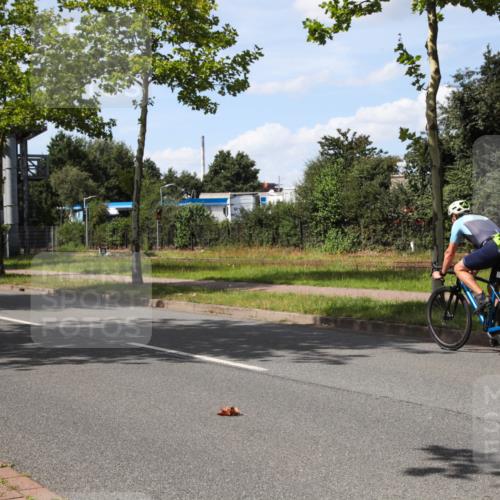 10.08.2025 - GEWOBA Citytriathlon Bremen Yannick Fuchs http://msf.ph/oto/8544144 10.08.2025 14:43:13 Radfahren 157, 180, 205, 234, 251, 311, 436, 446, 462 meine-sportfotos.de