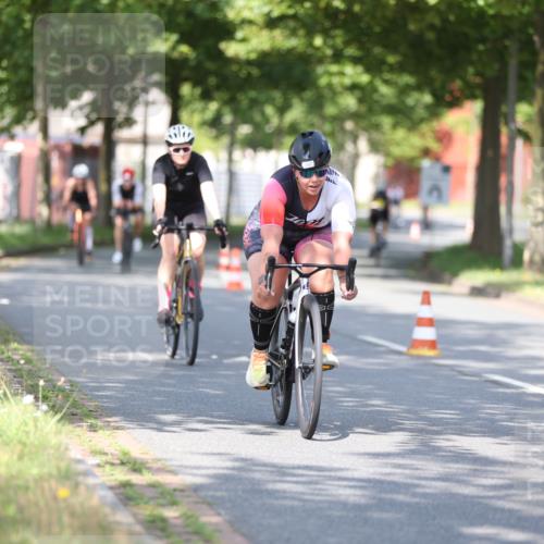 10.08.2025 - GEWOBA Citytriathlon Bremen Yannick Fuchs http://msf.ph/oto/8544169 10.08.2025 10:56:12 Radfahren 69, 99, 115, 119, 401, 429, 464, 466, 485, 497 meine-sportfotos.de