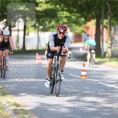 10.08.2025 - GEWOBA Citytriathlon Bremen Yannick Fuchs http://msf.ph/oto/8544192 10.08.2025 10:56:16 Radfahren 69, 99, 115, 119, 401, 429, 464, 466, 497 meine-sportfotos.de