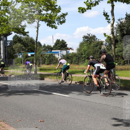 10.08.2025 - GEWOBA Citytriathlon Bremen Yannick Fuchs http://msf.ph/oto/8544218 10.08.2025 14:47:50 Radfahren 331, 382, 418, 467, 483 meine-sportfotos.de