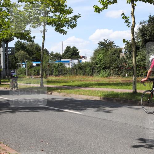 10.08.2025 - GEWOBA Citytriathlon Bremen Yannick Fuchs http://msf.ph/oto/8544273 10.08.2025 14:48:40 Radfahren 179, 276, 365, 389, 426, 487 meine-sportfotos.de