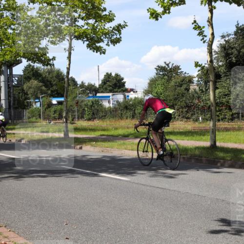 10.08.2025 - GEWOBA Citytriathlon Bremen Yannick Fuchs http://msf.ph/oto/8544275 10.08.2025 14:48:40 Radfahren 179, 276, 365, 389, 426, 487 meine-sportfotos.de