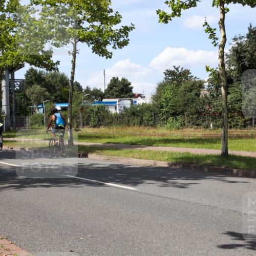 10.08.2025 - GEWOBA Citytriathlon Bremen Yannick Fuchs http://msf.ph/oto/8544327 10.08.2025 14:49:00 Radfahren 181, 318, 351, 403 meine-sportfotos.de