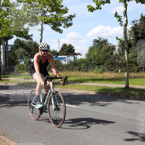 10.08.2025 - GEWOBA Citytriathlon Bremen Yannick Fuchs http://msf.ph/oto/8544377 10.08.2025 14:49:39 Radfahren 6, 169, 286, 305, 328, 377, 402, 407, 429, 461, 466, 491, 517 meine-sportfotos.de