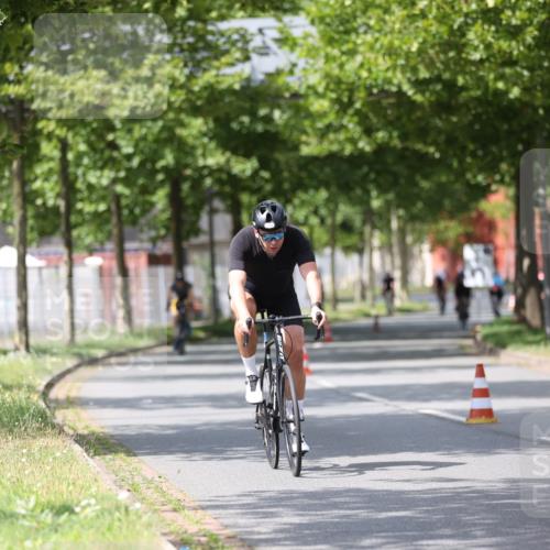 10.08.2025 - GEWOBA Citytriathlon Bremen Yannick Fuchs http://msf.ph/oto/8544380 10.08.2025 12:54:29 Radfahren 580, 582, 618, 634, 707, 740, 783, 789, 790, 826 meine-sportfotos.de