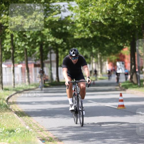 10.08.2025 - GEWOBA Citytriathlon Bremen Yannick Fuchs http://msf.ph/oto/8544384 10.08.2025 12:54:29 Radfahren 580, 582, 618, 634, 707, 740, 783, 789, 790, 826 meine-sportfotos.de