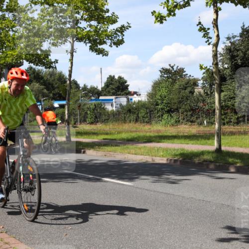 10.08.2025 - GEWOBA Citytriathlon Bremen Yannick Fuchs http://msf.ph/oto/8544406 10.08.2025 14:49:55 Radfahren 6, 120, 169, 193, 293, 305, 322, 400, 407, 466, 509, 517 meine-sportfotos.de