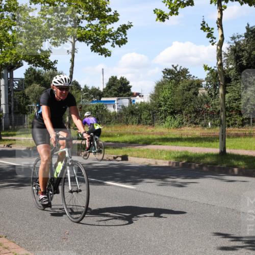 10.08.2025 - GEWOBA Citytriathlon Bremen Yannick Fuchs http://msf.ph/oto/8544452 10.08.2025 14:50:27 Radfahren 231, 416, 504 meine-sportfotos.de