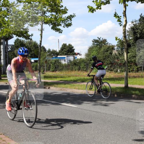 10.08.2025 - GEWOBA Citytriathlon Bremen Yannick Fuchs http://msf.ph/oto/8544528 10.08.2025 14:51:28 Radfahren 212, 338, 374, 399, 468, 492 meine-sportfotos.de