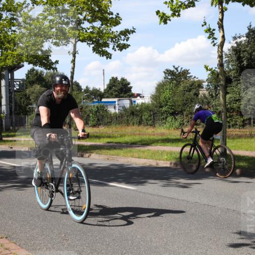 10.08.2025 - GEWOBA Citytriathlon Bremen Yannick Fuchs http://msf.ph/oto/8544559 10.08.2025 14:51:53 Radfahren 183, 237, 341, 368, 428, 523 meine-sportfotos.de