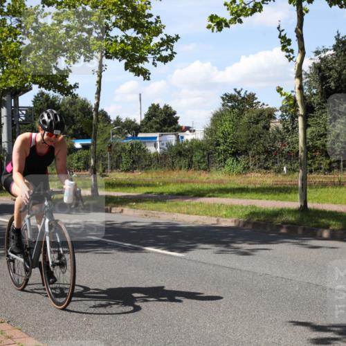 10.08.2025 - GEWOBA Citytriathlon Bremen Yannick Fuchs http://msf.ph/oto/8544571 10.08.2025 14:52:06 Radfahren 315, 321, 341, 361, 368, 412, 428 meine-sportfotos.de
