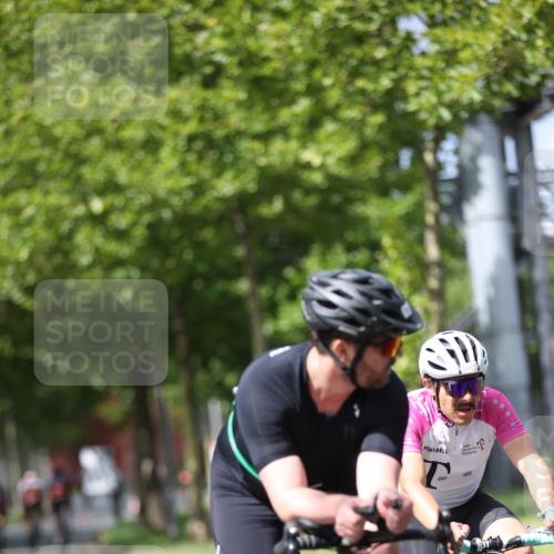 10.08.2025 - GEWOBA Citytriathlon Bremen Yannick Fuchs http://msf.ph/oto/8544683 10.08.2025 12:55:12 Radfahren 563, 696, 714, 761, 766, 794, 877, 1015 meine-sportfotos.de