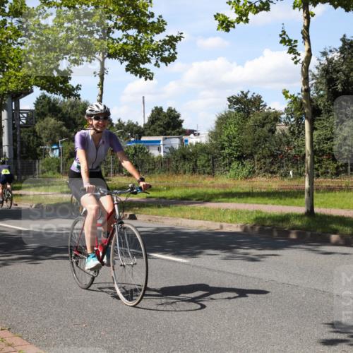 10.08.2025 - GEWOBA Citytriathlon Bremen Yannick Fuchs http://msf.ph/oto/8544688 10.08.2025 14:53:02 Radfahren 376, 378, 385, 463, 510 meine-sportfotos.de