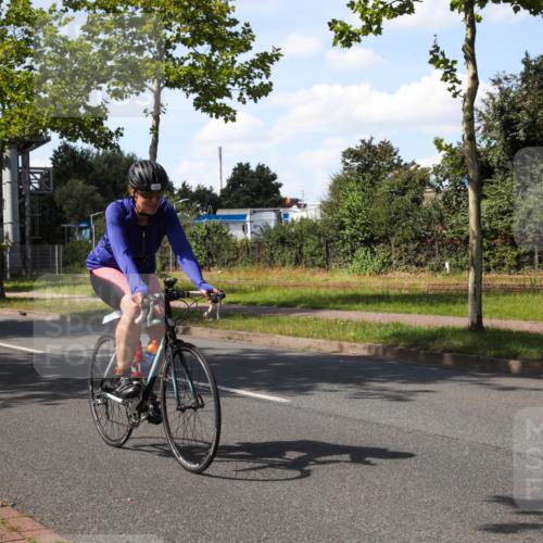 10.08.2025 - GEWOBA Citytriathlon Bremen Yannick Fuchs http://msf.ph/oto/8544752 10.08.2025 14:53:45 Radfahren 291, 300, 419, 438, 501 meine-sportfotos.de
