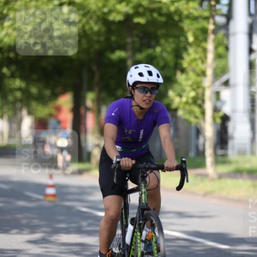 10.08.2025 - GEWOBA Citytriathlon Bremen Yannick Fuchs http://msf.ph/oto/8544767 10.08.2025 10:58:52 Radfahren 57, 191, 450 meine-sportfotos.de