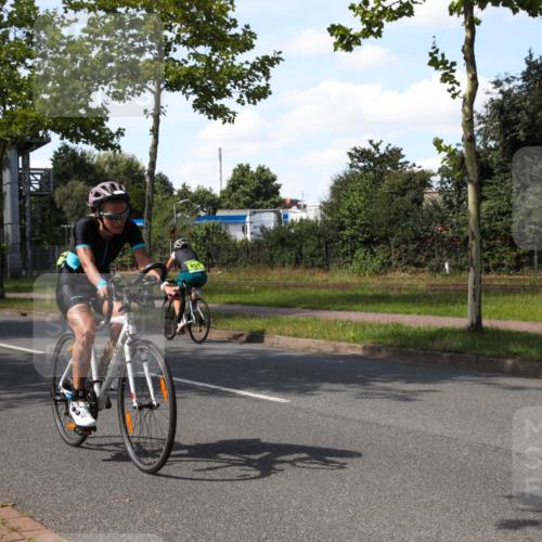 10.08.2025 - GEWOBA Citytriathlon Bremen Yannick Fuchs http://msf.ph/oto/8544775 10.08.2025 14:54:05 Radfahren 300, 345, 362, 433, 434, 473, 485, 508, 519 meine-sportfotos.de