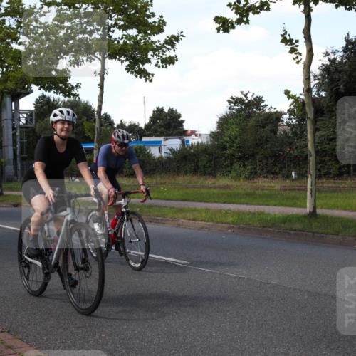 10.08.2025 - GEWOBA Citytriathlon Bremen Yannick Fuchs http://msf.ph/oto/8544825 10.08.2025 14:54:31 Radfahren 194, 206, 316, 324, 355, 370, 387, 393, 440, 454, 475, 489, 507, 514, 518 meine-sportfotos.de