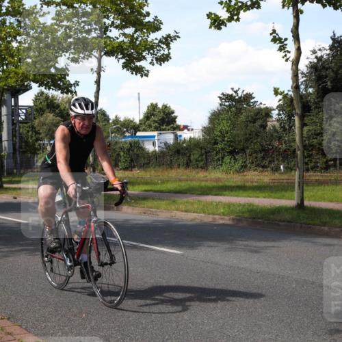 10.08.2025 - GEWOBA Citytriathlon Bremen Yannick Fuchs http://msf.ph/oto/8544882 10.08.2025 14:55:24 Radfahren 284, 424, 443, 465, 511, 530 meine-sportfotos.de