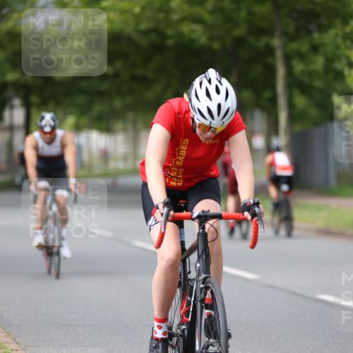 10.08.2025 - GEWOBA Citytriathlon Bremen Yannick Fuchs http://msf.ph/oto/8544912 10.08.2025 12:56:08 Radfahren 589, 662, 764, 765, 784, 883, 896, 1024, 1025 meine-sportfotos.de