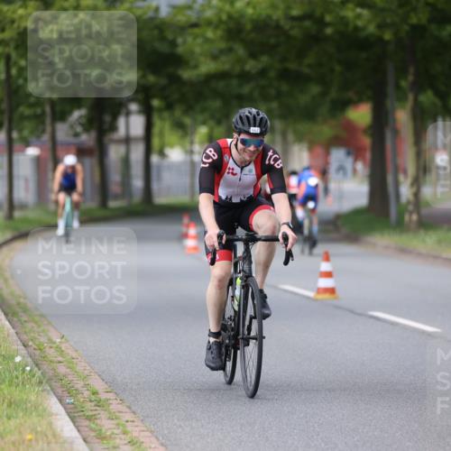 10.08.2025 - GEWOBA Citytriathlon Bremen Yannick Fuchs http://msf.ph/oto/8544939 10.08.2025 12:56:10 Radfahren 589, 662, 764, 765, 784, 883, 1024, 1025 meine-sportfotos.de