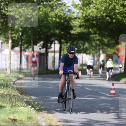 10.08.2025 - GEWOBA Citytriathlon Bremen Yannick Fuchs http://msf.ph/oto/8544985 10.08.2025 11:02:24 Radfahren 61, 195, 237, 484 meine-sportfotos.de