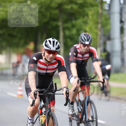 10.08.2025 - GEWOBA Citytriathlon Bremen Yannick Fuchs http://msf.ph/oto/8545094 10.08.2025 12:56:30 Radfahren 555, 567, 678, 706, 721, 737, 749, 764, 772, 782, 814, 831, 844 meine-sportfotos.de