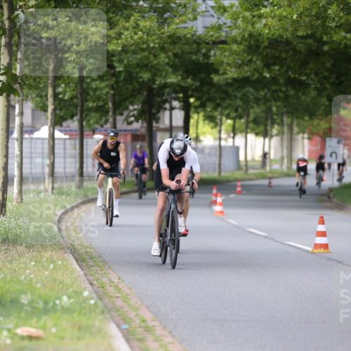 10.08.2025 - GEWOBA Citytriathlon Bremen Yannick Fuchs http://msf.ph/oto/8545098 10.08.2025 12:56:31 Radfahren 555, 567, 678, 706, 721, 737, 749, 764, 772, 782, 814, 831, 844 meine-sportfotos.de