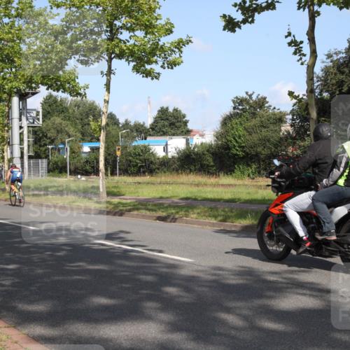 10.08.2025 - GEWOBA Citytriathlon Bremen Yannick Fuchs http://msf.ph/oto/8545278 10.08.2025 10:25:49 Radfahren 369 meine-sportfotos.de