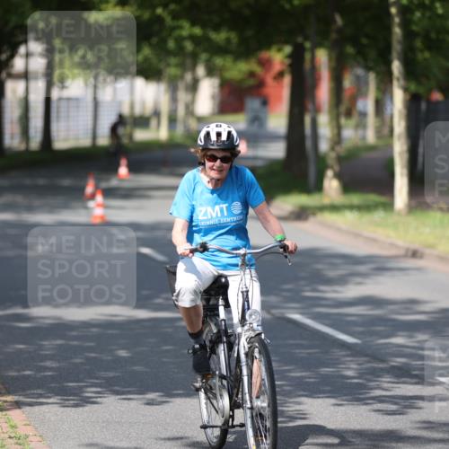 10.08.2025 - GEWOBA Citytriathlon Bremen Yannick Fuchs http://msf.ph/oto/8545496 10.08.2025 11:11:21 Radfahren 51 meine-sportfotos.de