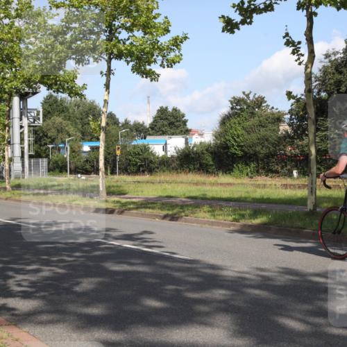 10.08.2025 - GEWOBA Citytriathlon Bremen Yannick Fuchs http://msf.ph/oto/8545512 10.08.2025 10:32:06 Radfahren 205, 370, 405, 407, 508 meine-sportfotos.de