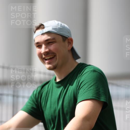 10.08.2025 - GEWOBA Citytriathlon Bremen Yannick Fuchs http://msf.ph/oto/8545673 10.08.2025 12:00:29 Radfahren  meine-sportfotos.de