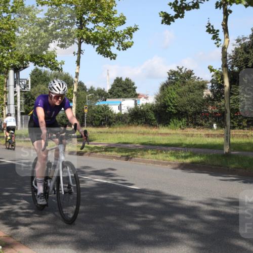 10.08.2025 - GEWOBA Citytriathlon Bremen Yannick Fuchs http://msf.ph/oto/8545698 10.08.2025 10:34:25 Radfahren 213, 456, 500 meine-sportfotos.de