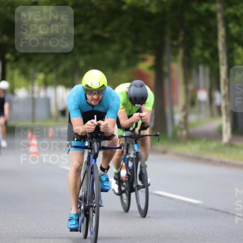 10.08.2025 - GEWOBA Citytriathlon Bremen Yannick Fuchs http://msf.ph/oto/8545787 10.08.2025 12:59:49 Radfahren 595, 614, 623, 628, 644, 698, 835, 850, 889, 907, 934, 949, 1002, 1030 meine-sportfotos.de