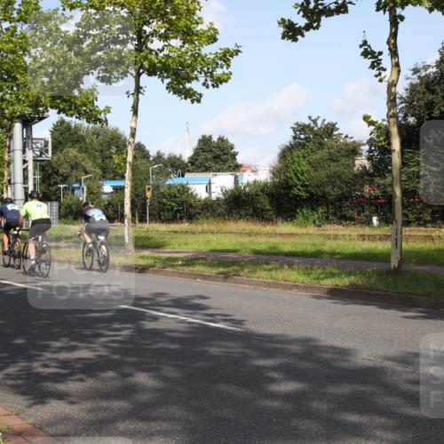 10.08.2025 - GEWOBA Citytriathlon Bremen Yannick Fuchs http://msf.ph/oto/8545975 10.08.2025 10:37:28 Radfahren 33, 75, 121, 123, 145, 219, 455, 485 meine-sportfotos.de