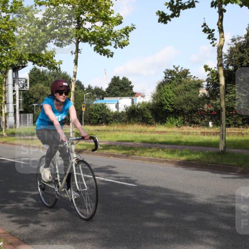 10.08.2025 - GEWOBA Citytriathlon Bremen Yannick Fuchs http://msf.ph/oto/8546021 10.08.2025 10:37:45 Radfahren 33, 49, 69, 75, 123, 219, 375, 402, 458, 474, 485, 501 meine-sportfotos.de