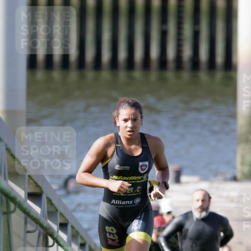 10.08.2025 - GEWOBA Citytriathlon Bremen H.Heesch http://msf.ph/oto/8546046 10.08.2025 10:16:02 Schwimmen 369, 422, 437 meine-sportfotos.de