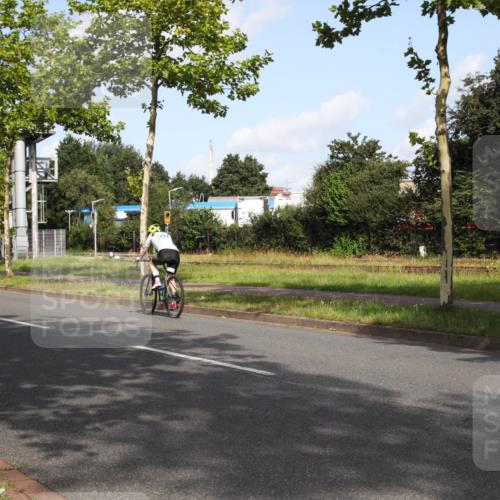 10.08.2025 - GEWOBA Citytriathlon Bremen Yannick Fuchs http://msf.ph/oto/8546086 10.08.2025 10:38:04 Radfahren 69, 402, 458, 482 meine-sportfotos.de