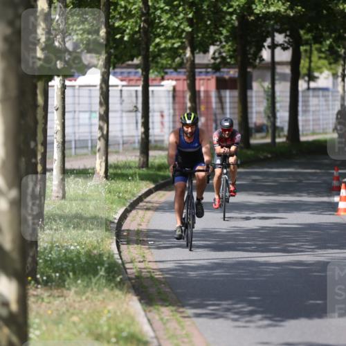 10.08.2025 - GEWOBA Citytriathlon Bremen Yannick Fuchs http://msf.ph/oto/8546205 10.08.2025 12:07:23 Radfahren 650, 740, 786, 815, 831 meine-sportfotos.de