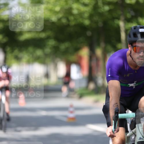 10.08.2025 - GEWOBA Citytriathlon Bremen Yannick Fuchs http://msf.ph/oto/8546369 10.08.2025 12:07:40 Radfahren 559, 609, 646, 650, 693, 705, 706, 721, 723, 740, 815, 879 meine-sportfotos.de