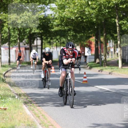 10.08.2025 - GEWOBA Citytriathlon Bremen Yannick Fuchs http://msf.ph/oto/8546382 10.08.2025 12:07:41 Radfahren 559, 609, 646, 650, 660, 693, 705, 706, 721, 723, 740, 815, 879 meine-sportfotos.de