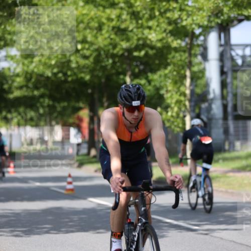 10.08.2025 - GEWOBA Citytriathlon Bremen Yannick Fuchs http://msf.ph/oto/8546456 10.08.2025 12:07:45 Radfahren 559, 609, 646, 660, 693, 696, 698, 705, 706, 721, 723, 740, 879 meine-sportfotos.de
