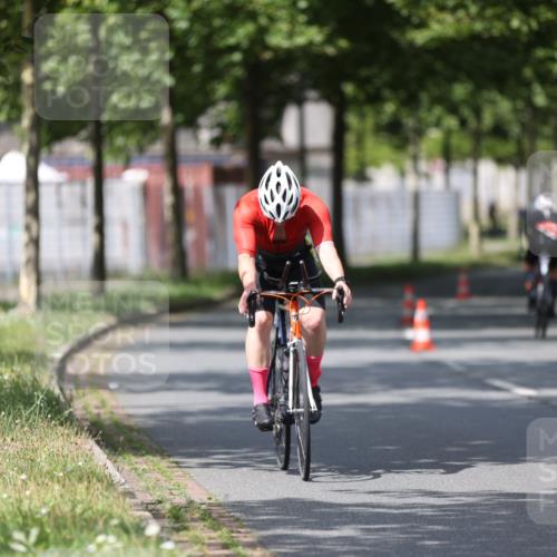 10.08.2025 - GEWOBA Citytriathlon Bremen Yannick Fuchs http://msf.ph/oto/8546591 10.08.2025 12:08:07 Radfahren 574, 595, 696, 698 meine-sportfotos.de