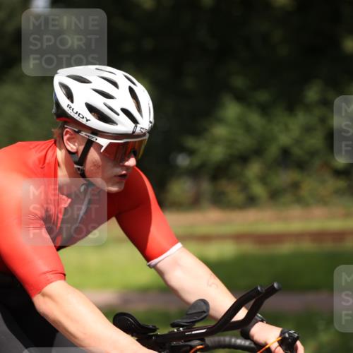 10.08.2025 - GEWOBA Citytriathlon Bremen Yannick Fuchs http://msf.ph/oto/8546639 10.08.2025 12:08:10 Radfahren 574, 595, 696, 698 meine-sportfotos.de